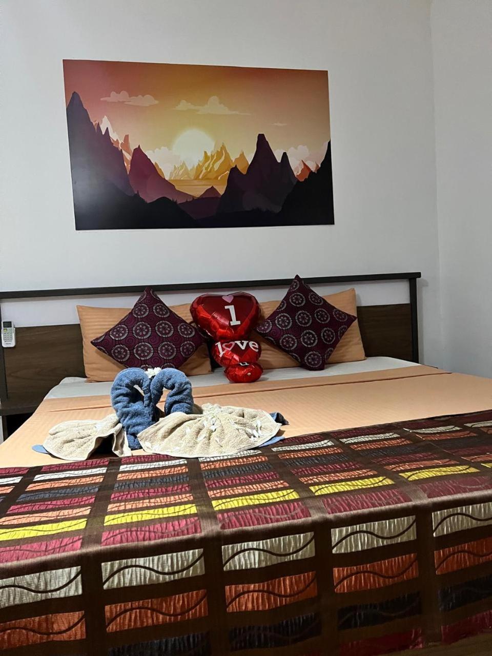 Royal Residency Hotel Plaine Magnien Bagian luar foto